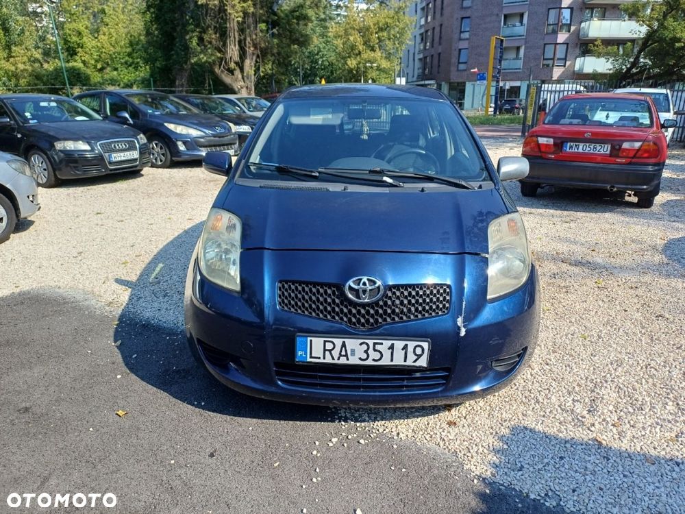 Toyota Yaris - 2