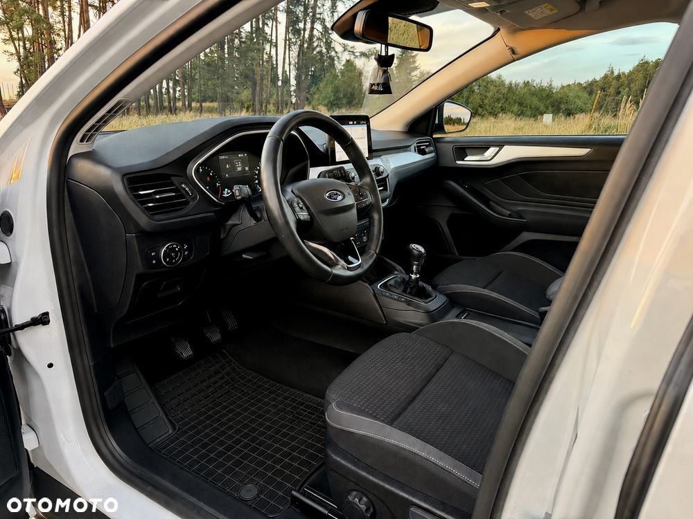 Ford Focus - 10