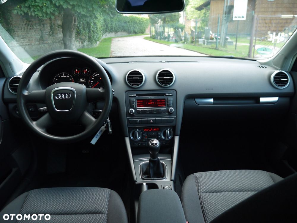 Audi A3 Sportback 1.6 Attraction - 20