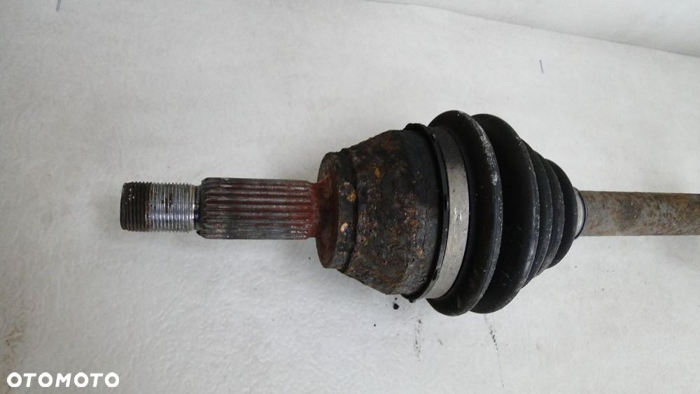 FORD FIESTA MK7 VII PÓŁOŚ PÓŁOŚKA PRAWA DŁUGA PODPORA 1.6 TDCI - 2