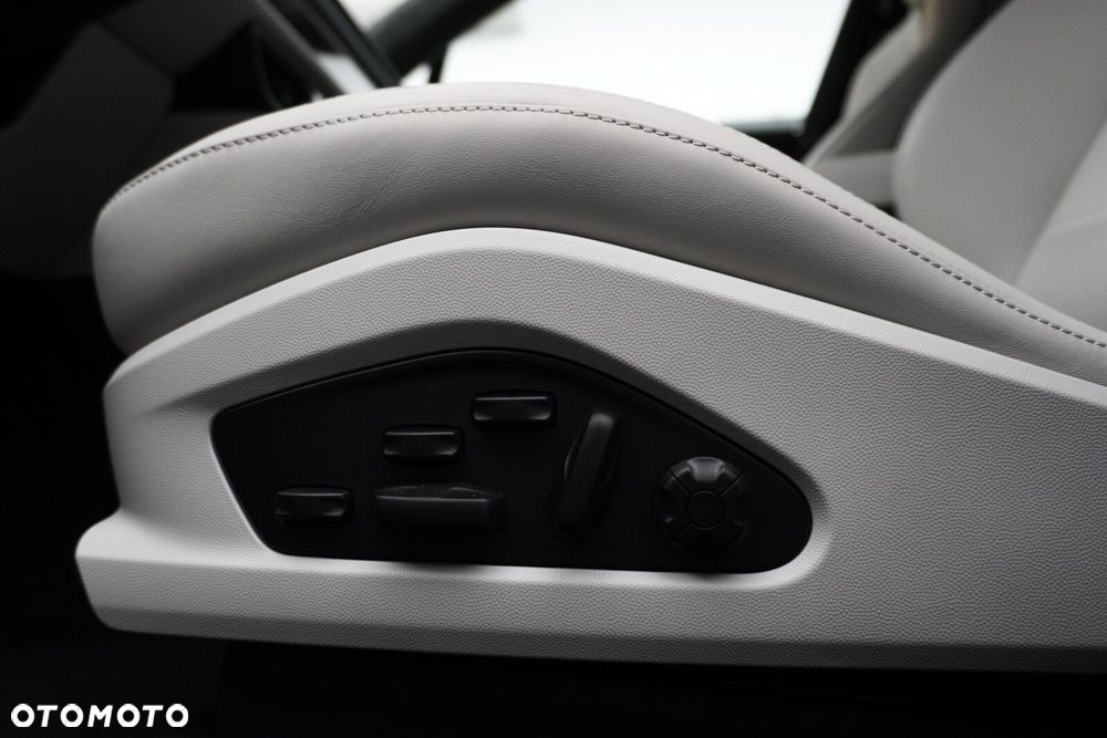 Porsche Macan - 15