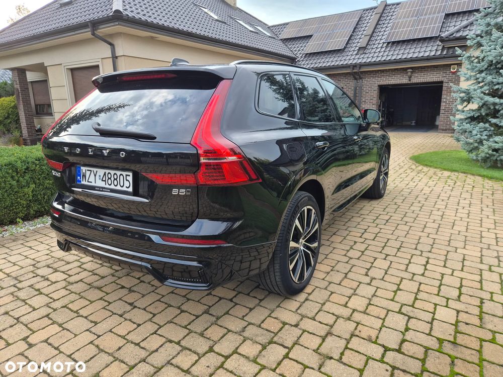 Volvo XC 60 B5 B AWD Ultra Black - 24
