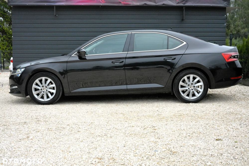 Skoda Superb 2.0 TDI Ambition DSG7 - 4