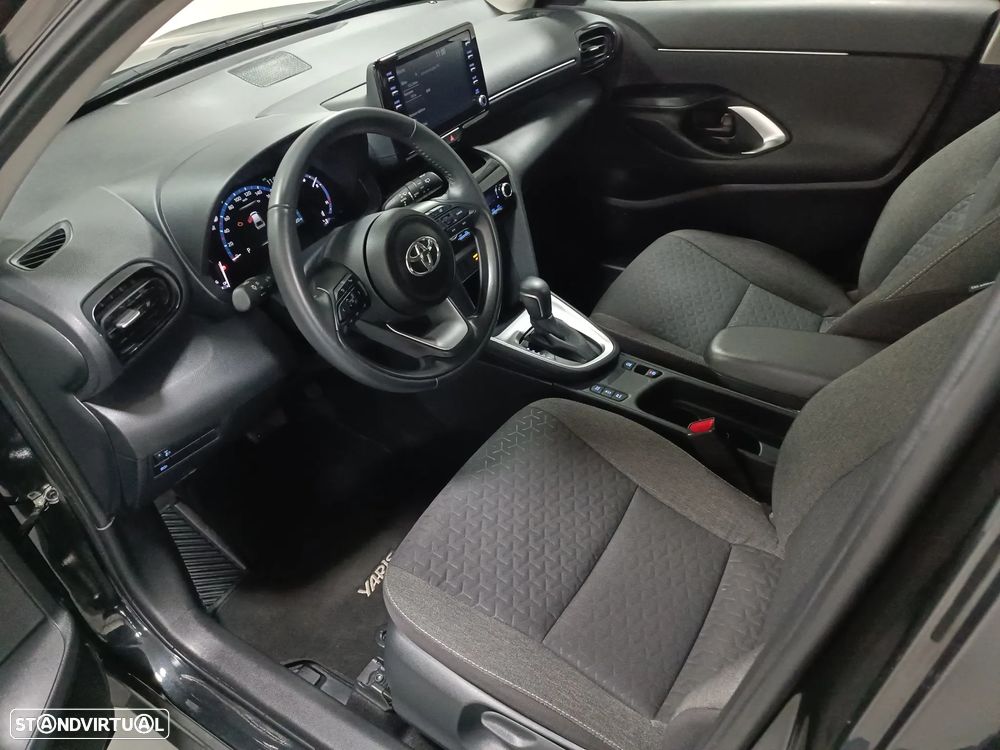 Toyota Yaris Cross 1.5 HDF Comfort Plus - 10