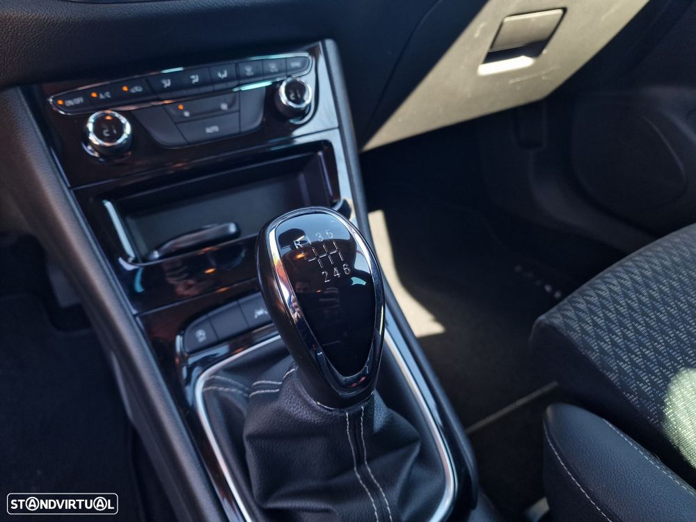 Opel Astra 1.6 CDTI Ecotec Innovation S/S - 28