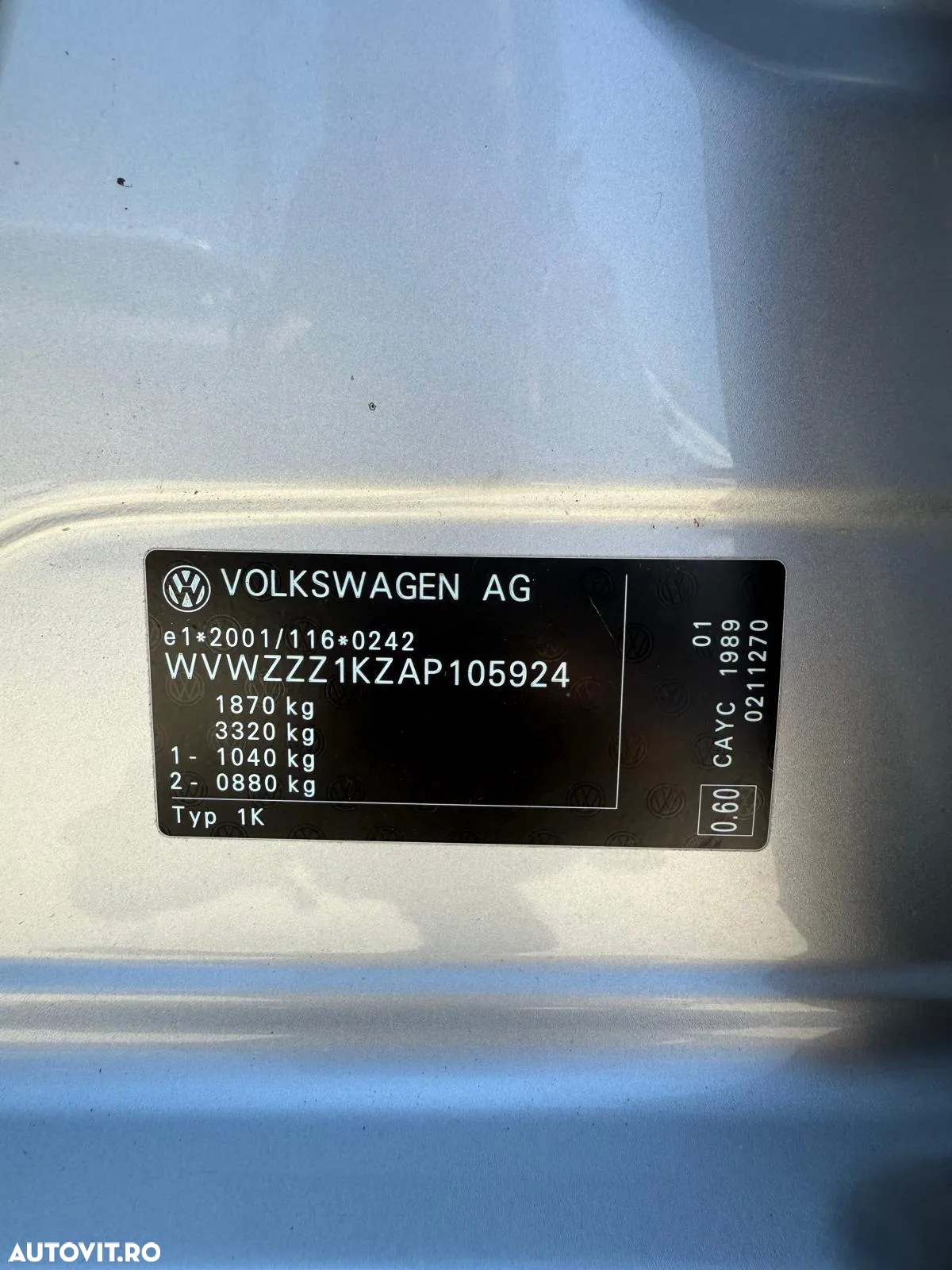 Volkswagen Golf 1.6 TDI BlueMotion Technology DPF Comfortline - 21