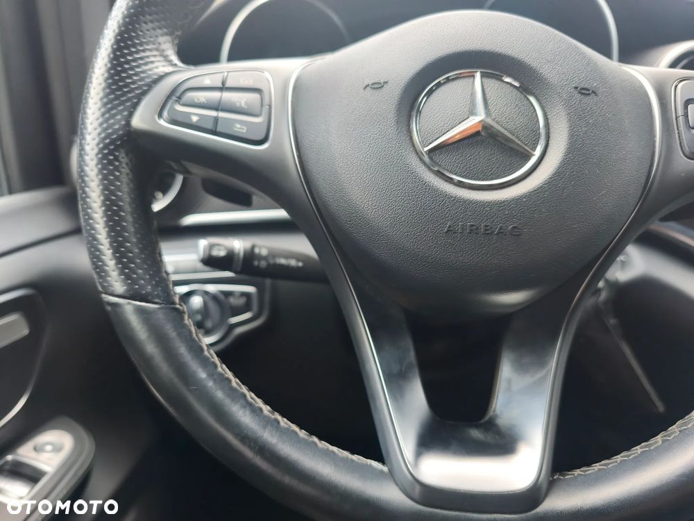 Mercedes-Benz Klasa V 300 d lang 4Matic 9G-TRONIC Special Edition Avantgarde - 13