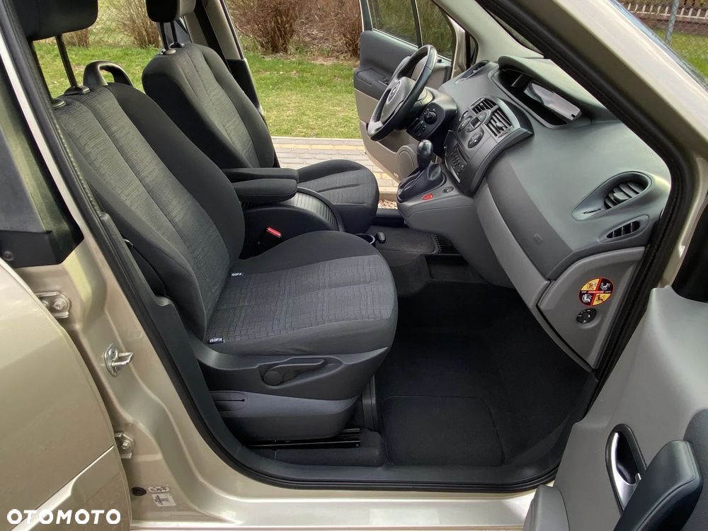 Renault Scenic 1.6 16V Expression - 36