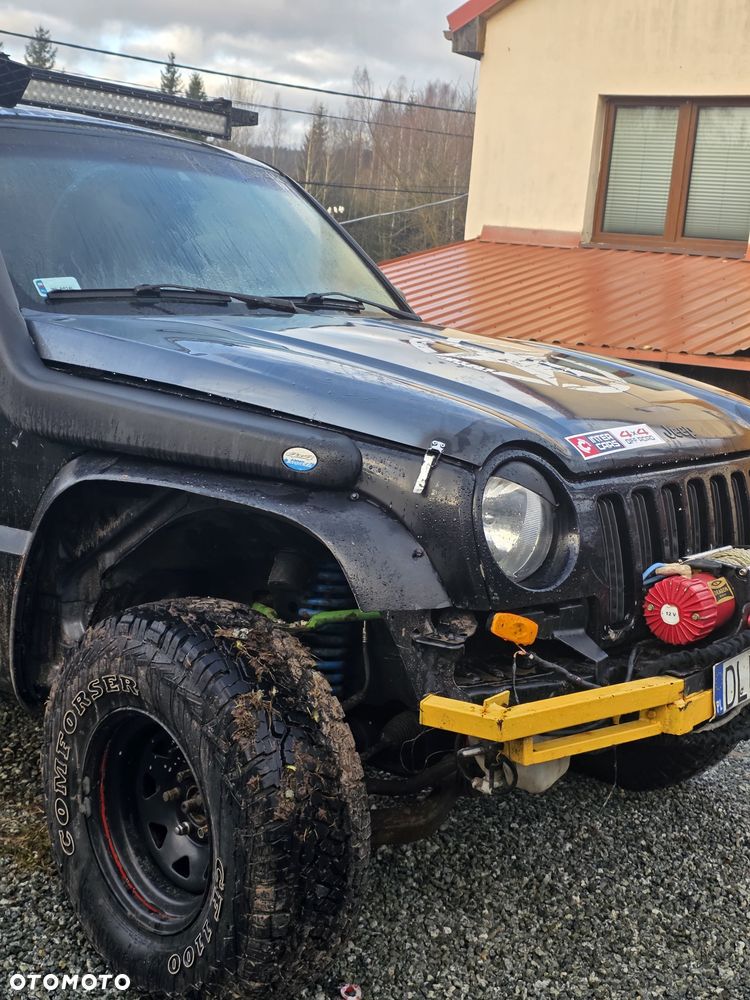 Jeep Cherokee - 1