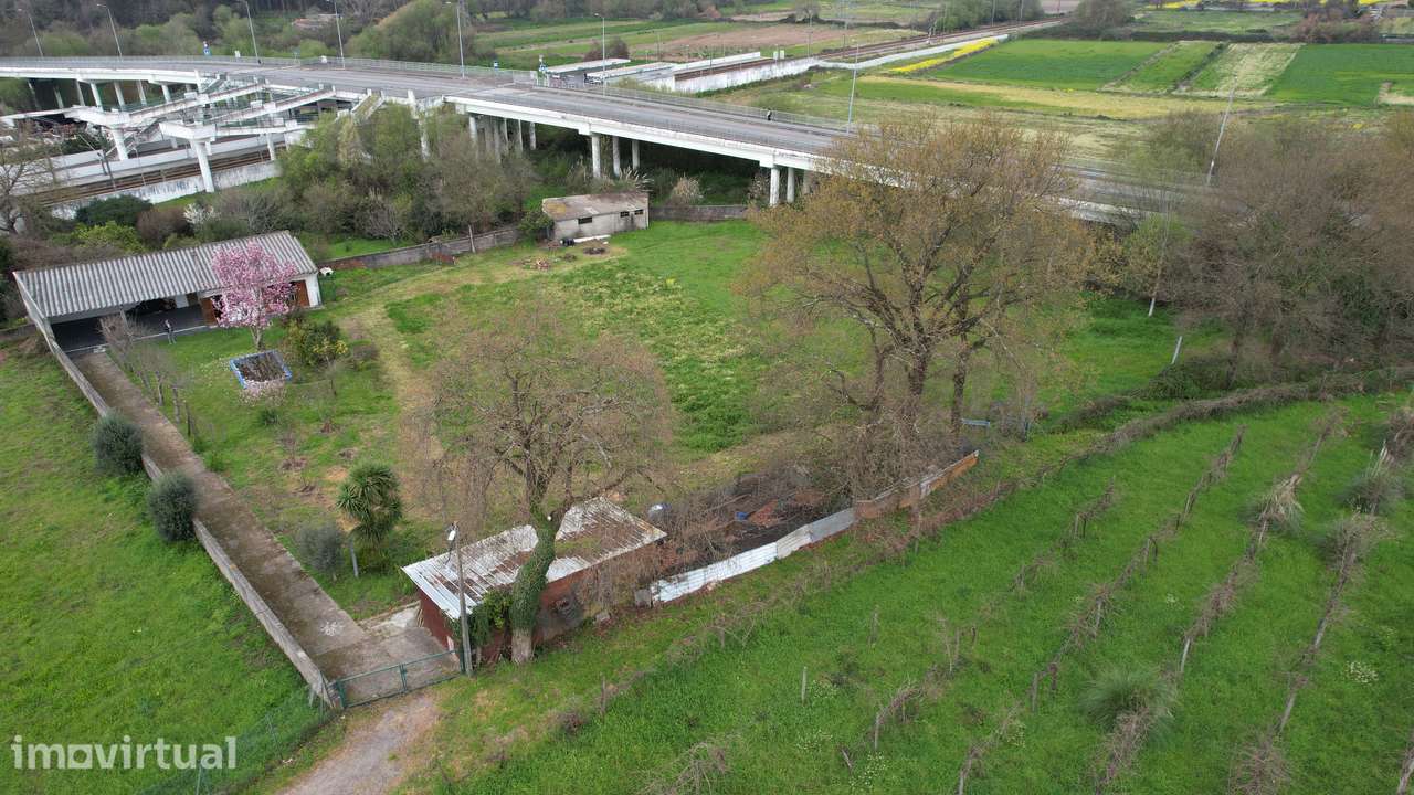 Venda de terreno na Rua  Portela de baixo (S.Pedro Fins - MAIA) - Grande imagem: 2/12