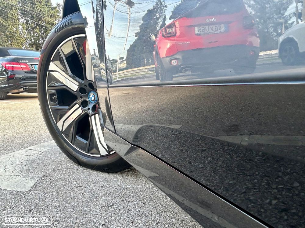BMW iX xDrive 40 Pack Desportivo - 10
