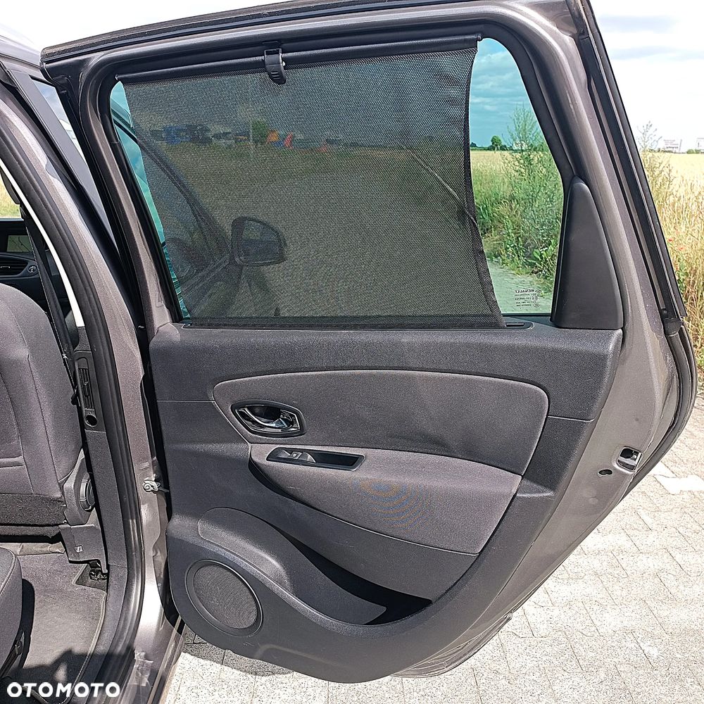 Renault Scenic dCi 110 LIMITED - 22