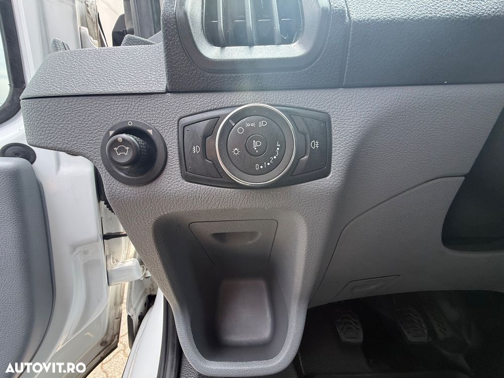 Ford Transit L3 Furgon DCIV RWD Trend - 34
