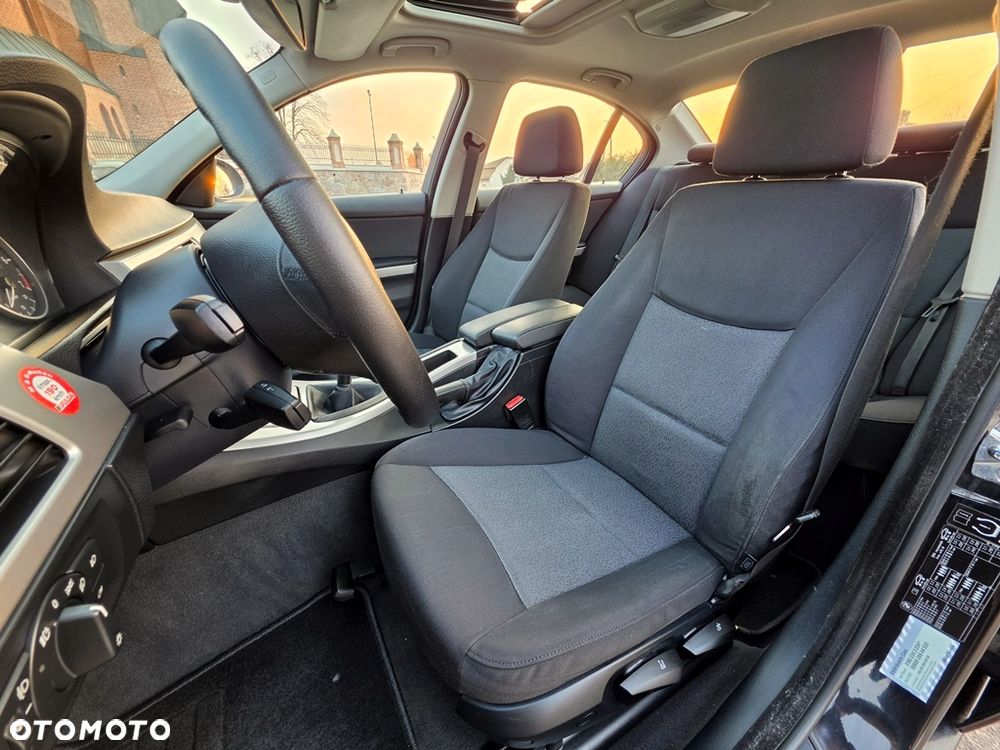 BMW Seria 3 - 28