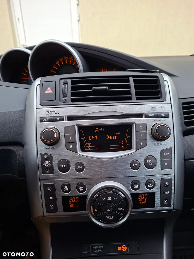 Toyota Verso 1.8 Premium EU5 - 13
