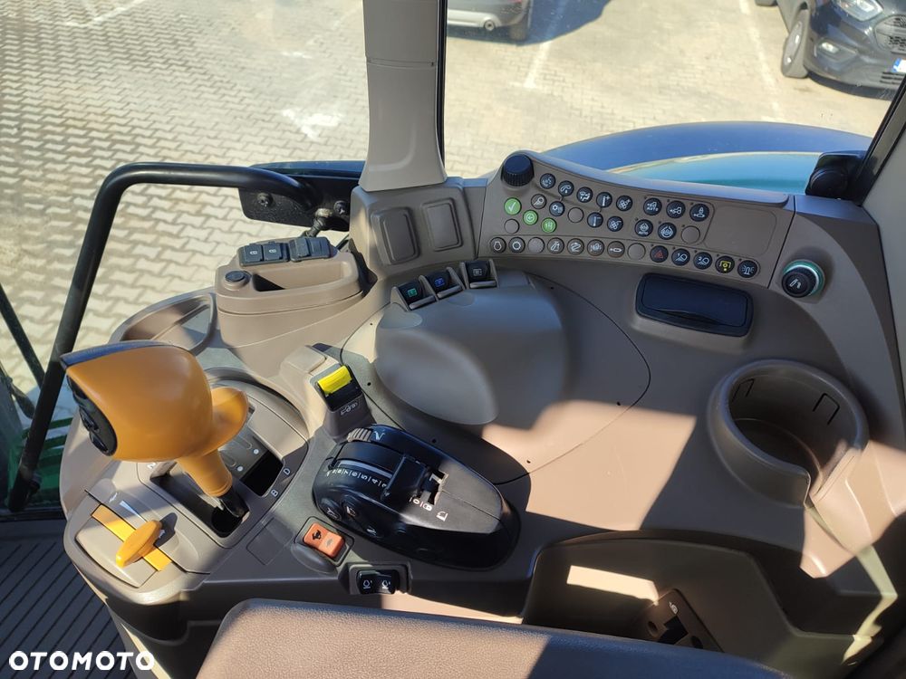 John Deere 6195M - 11
