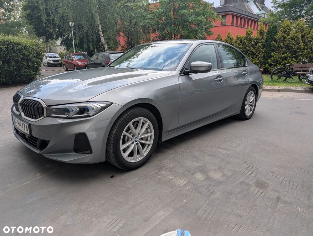 BMW Seria 3 330i xDrive - 3