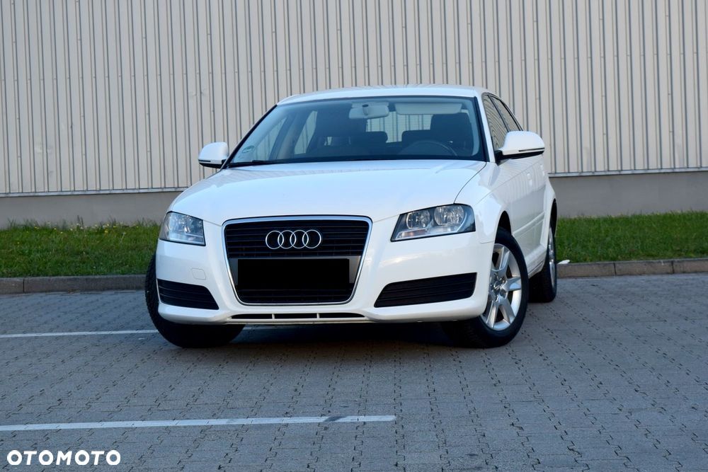 Audi A3 Sportback 1.6 Ambiente - 4