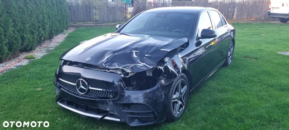 Mercedes-Benz Klasa E 220 d 9G-TRONIC AMG Line - 15