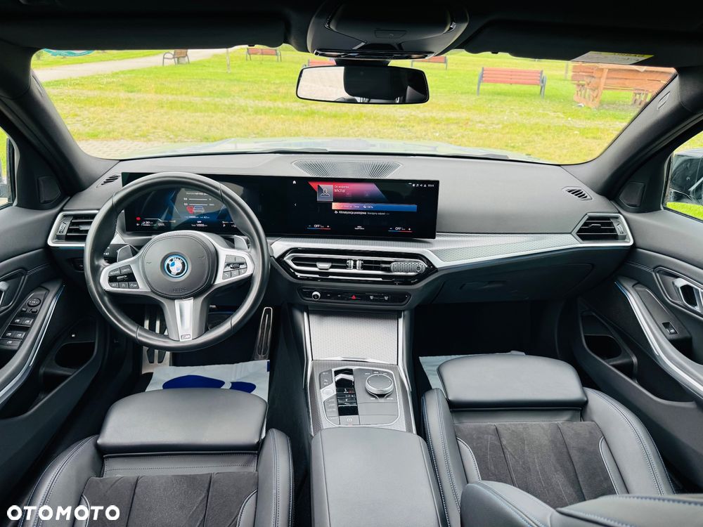 BMW Seria 3 320e PHEV M Sport - 23