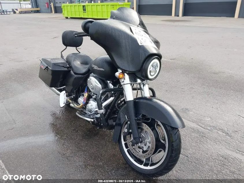 Harley-Davidson Dyna Super Glide - 11