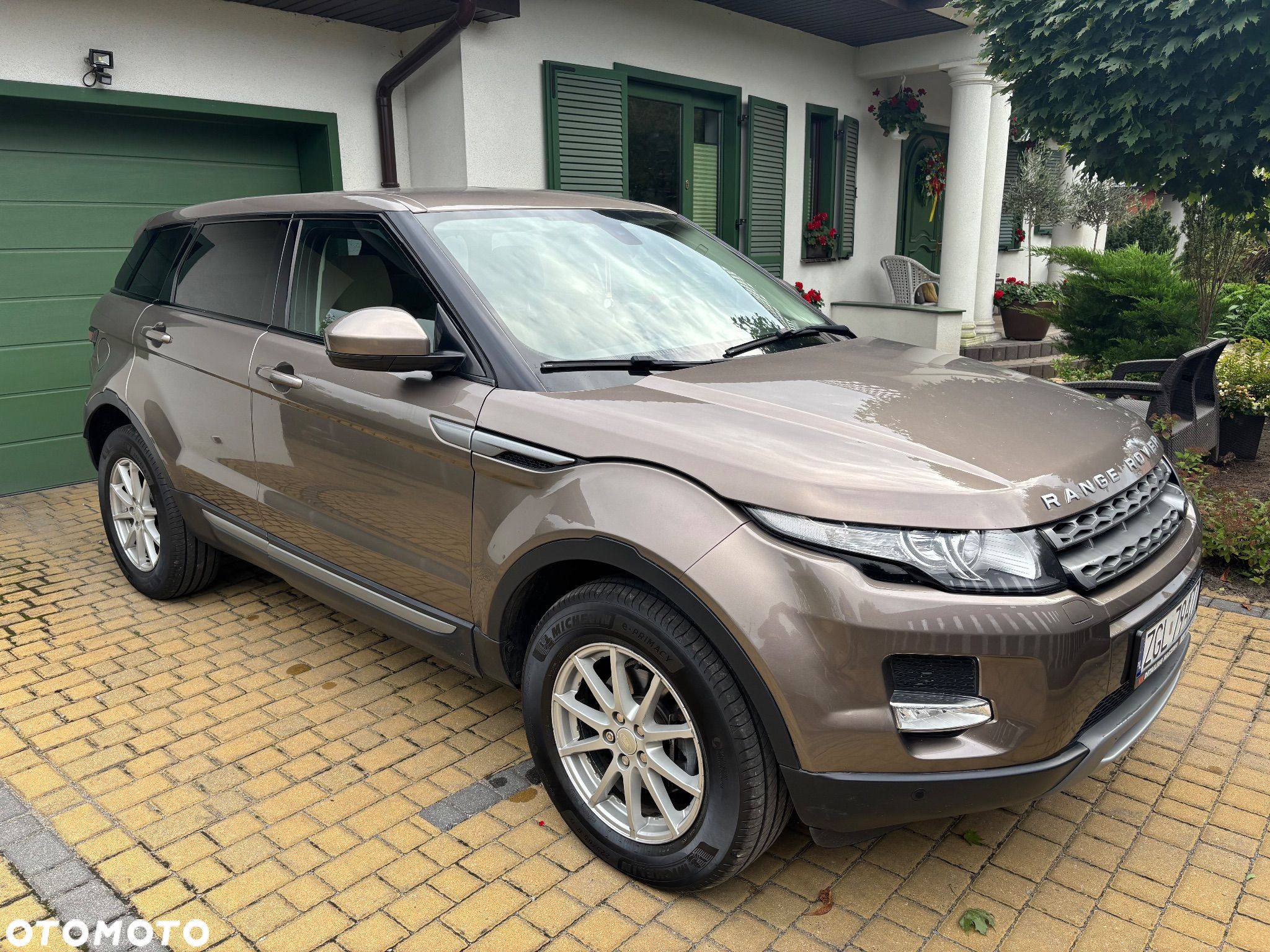 Land Rover Range Rover Evoque - 1