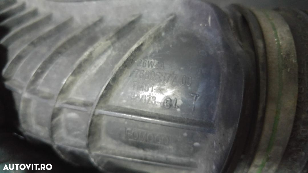 Furtun admisie aer 2.0 tdci g6db ford focus 2 7m51-9a673-gl 7689557700 - 3