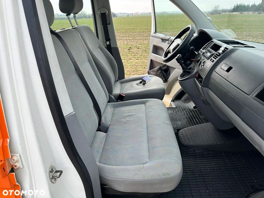 Volkswagen Transporter - 16
