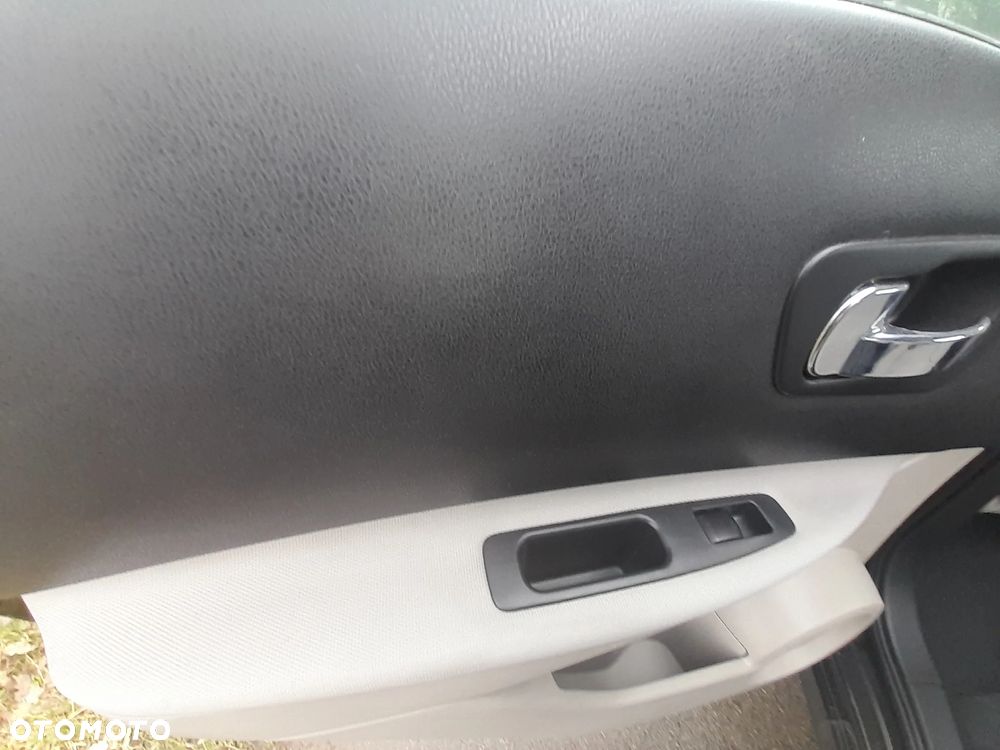 Nissan Qashqai 1.6 dCi DPF 4x4 acenta - 25