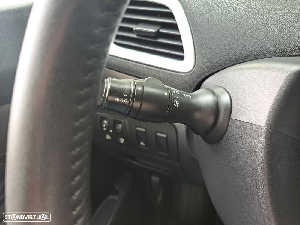 Renault Scénic 1.5 dCi Authentique - 12