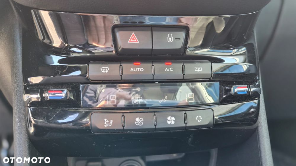 Peugeot 208 95 VTI Active - 8