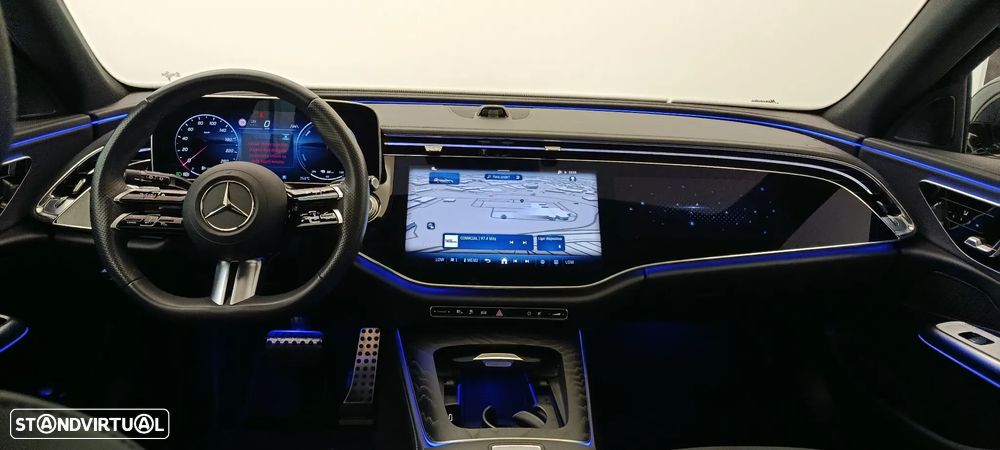 Mercedes-Benz E 300 Standard - 18