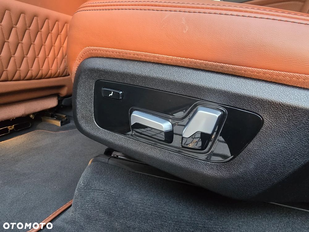 BMW X7 M60i xDrive - 13