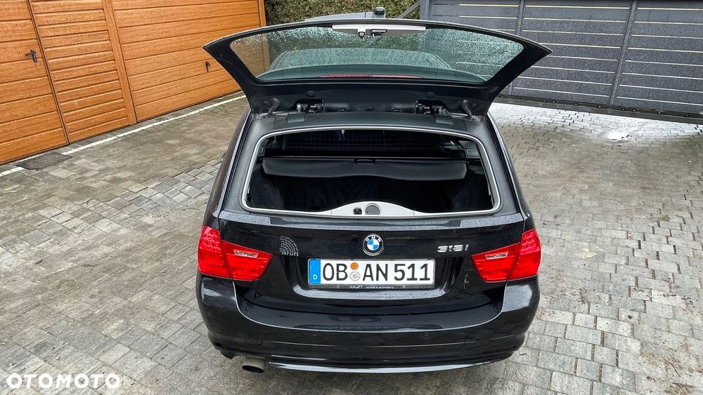 BMW Seria 3 318i Edition Exclusive - 14