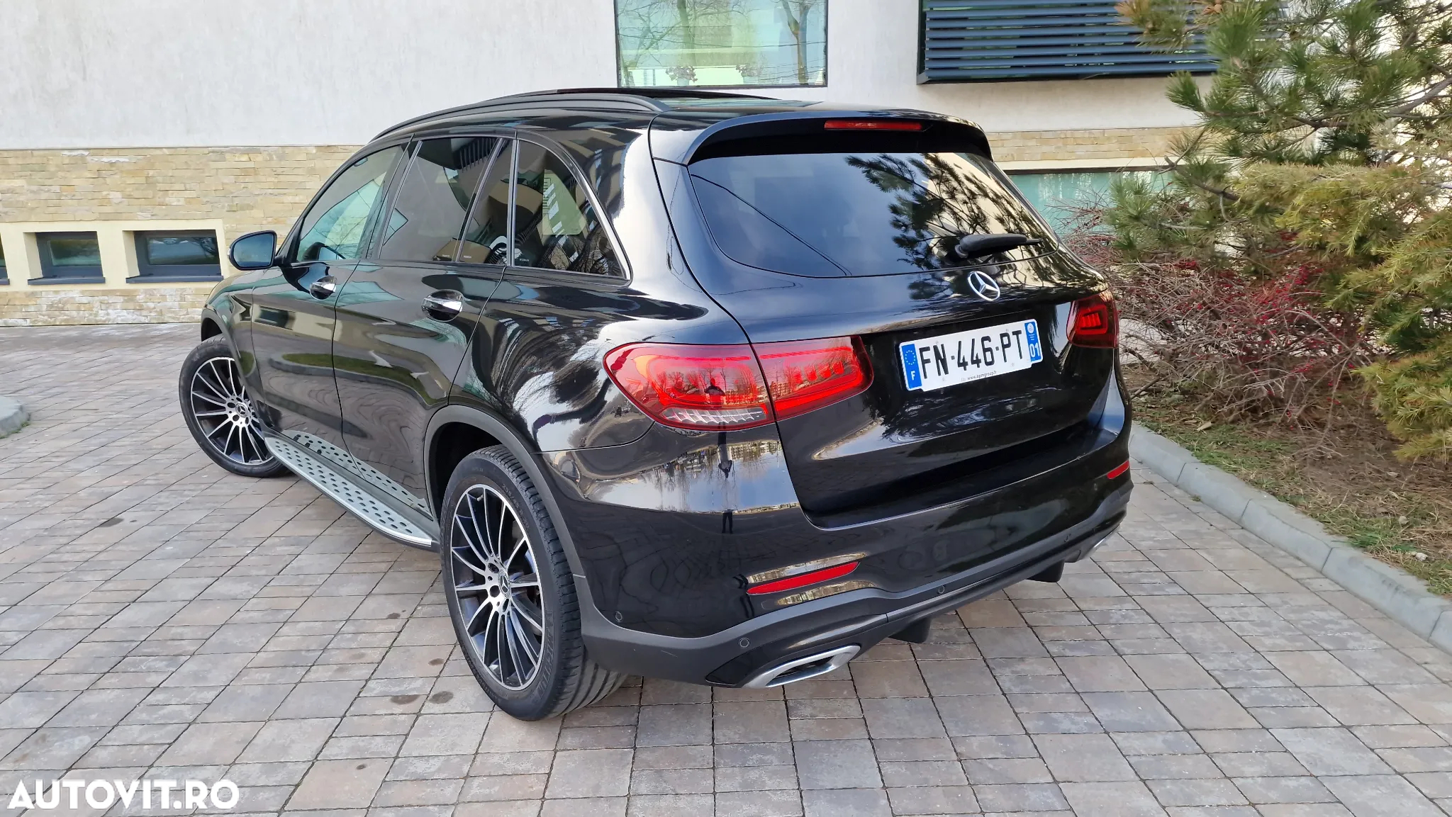 Mercedes-Benz GLC 300 d 4Matic 9G-TRONIC AMG Line Plus - 8