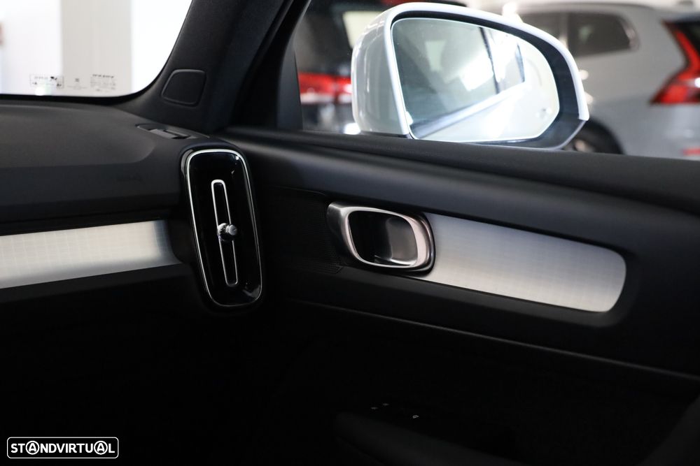 Volvo XC 40 2.0 B3 Core - 20