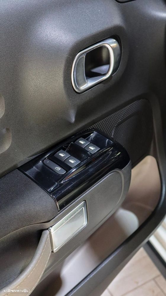 Citroën C3 1.2 PureTech Plus - 29