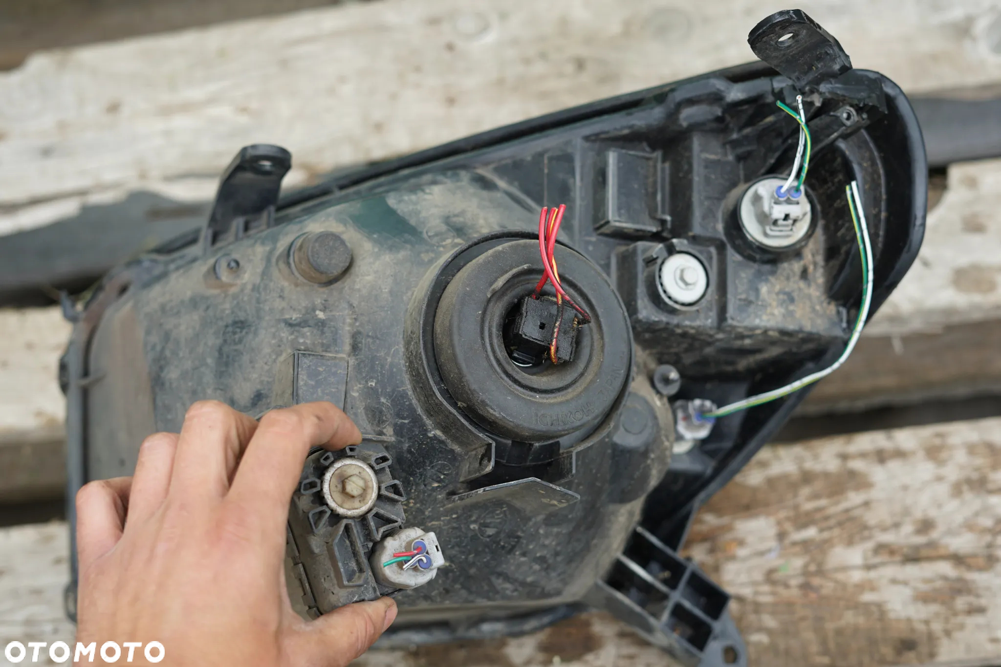 Lampa przód przednia prawa Toyota RAV4 II Lift Anglik - 7