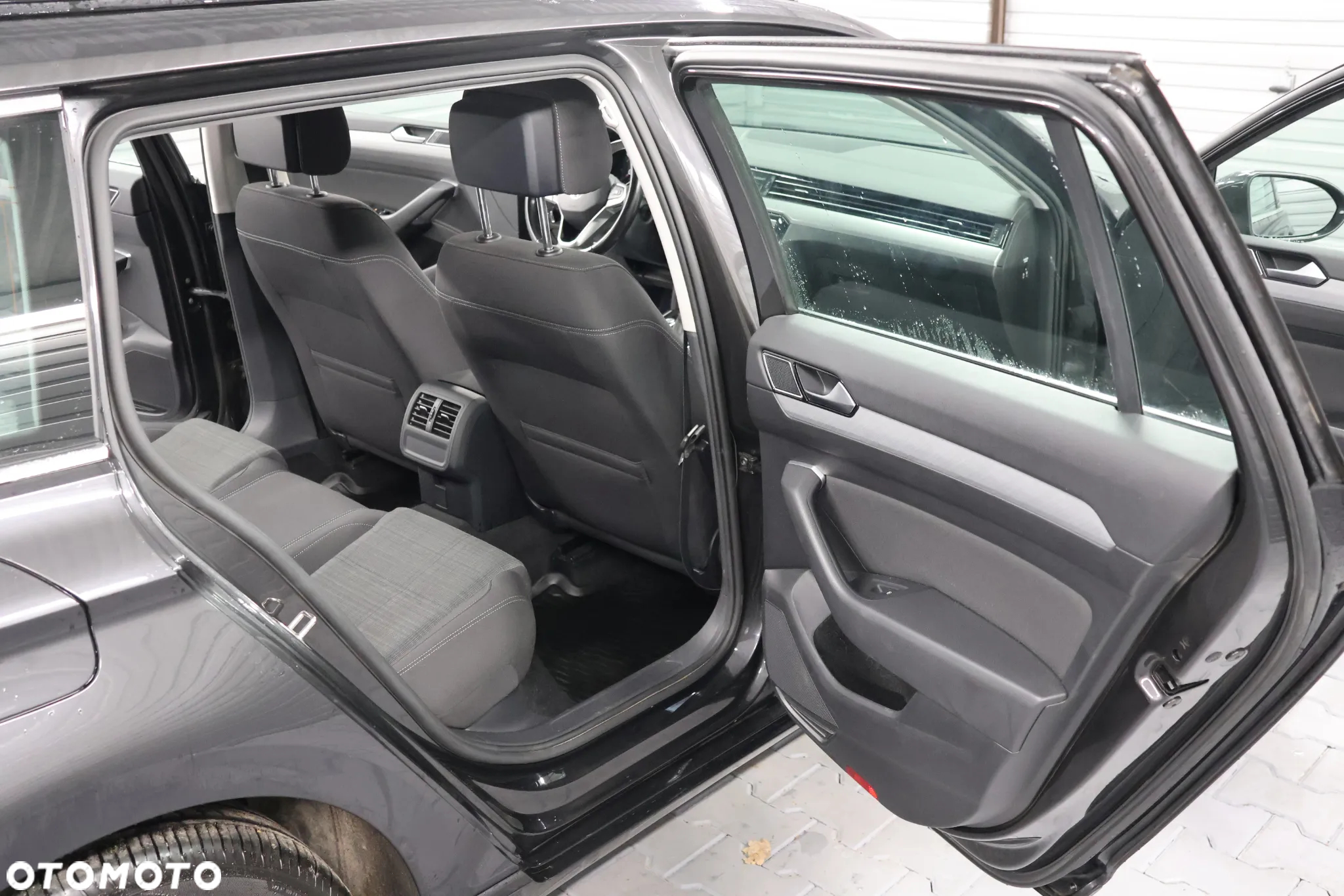 Volkswagen Passat 2.0 TDI EVO Elegance DSG - 12