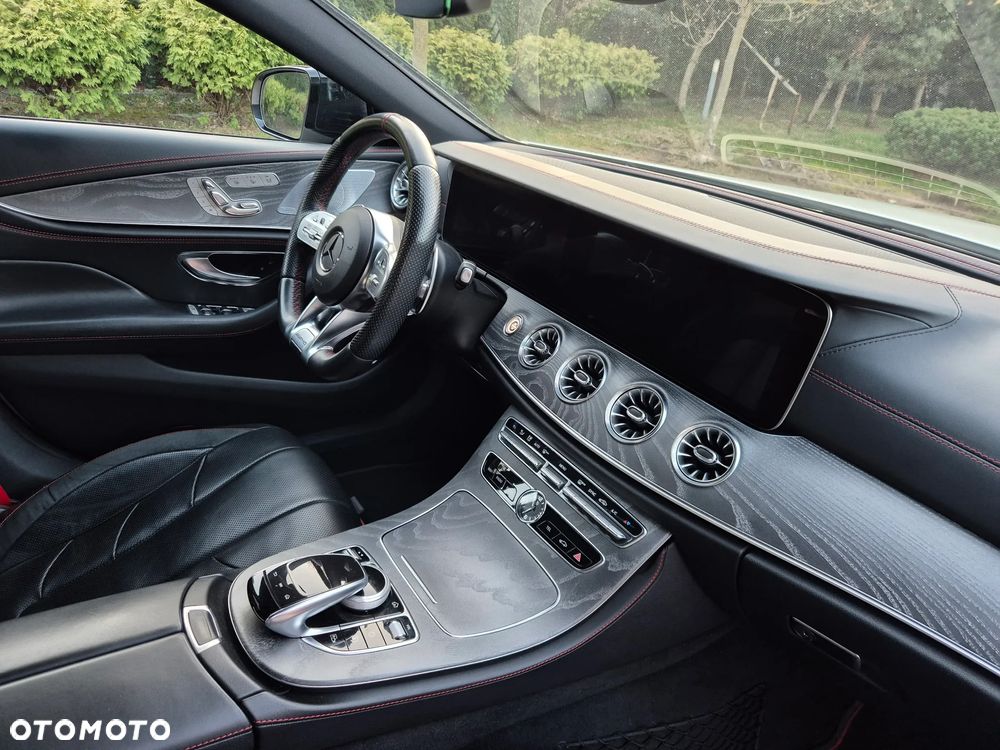 Mercedes-Benz CLS - 30