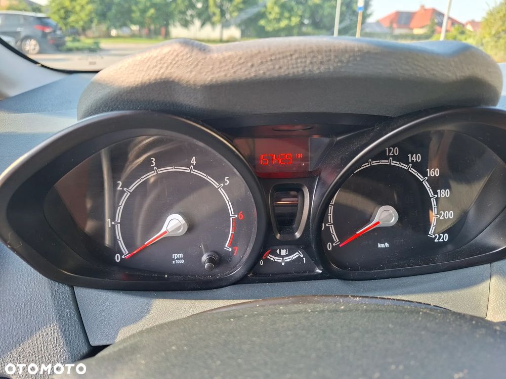 Ford Fiesta 1.4 Trend - 15