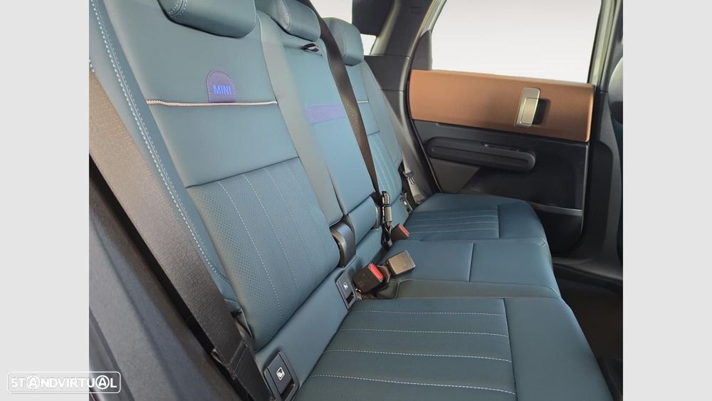 MINI Countryman E Favoured L - 14