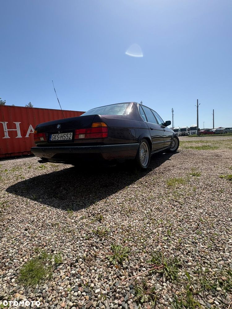 BMW Seria 7 740iL - 4