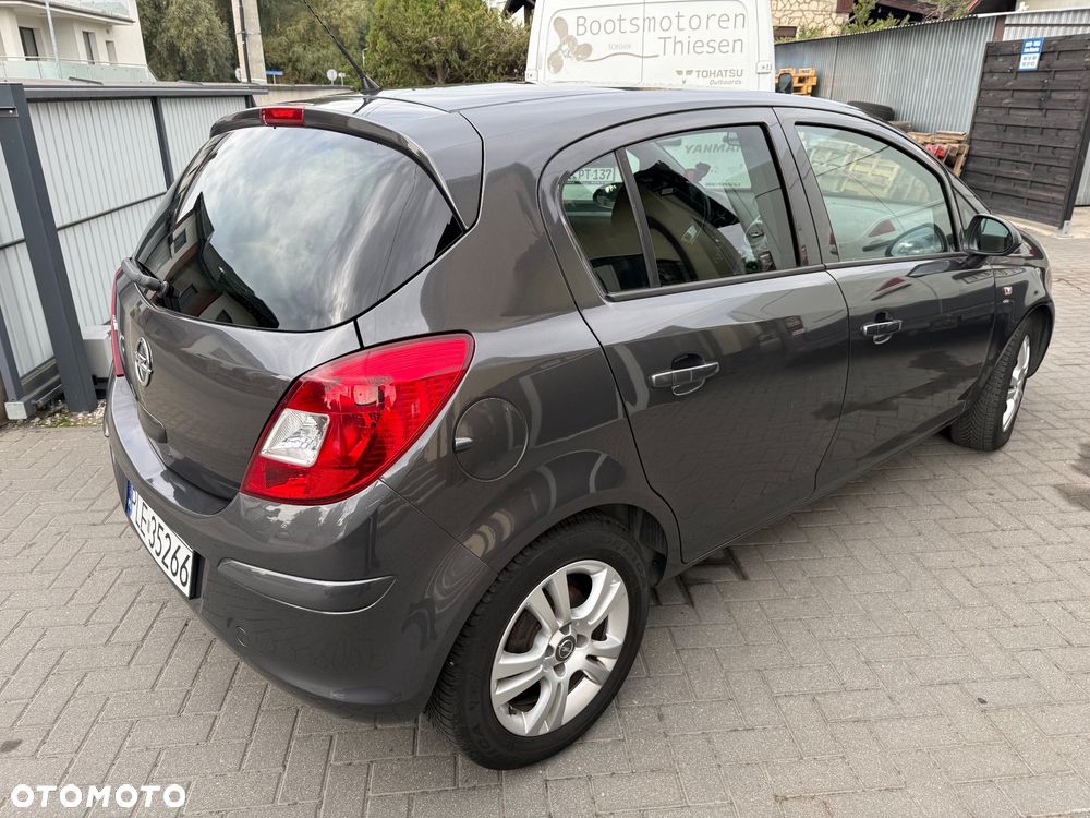 Opel Corsa 1.4 16V 150 Jahre - 4