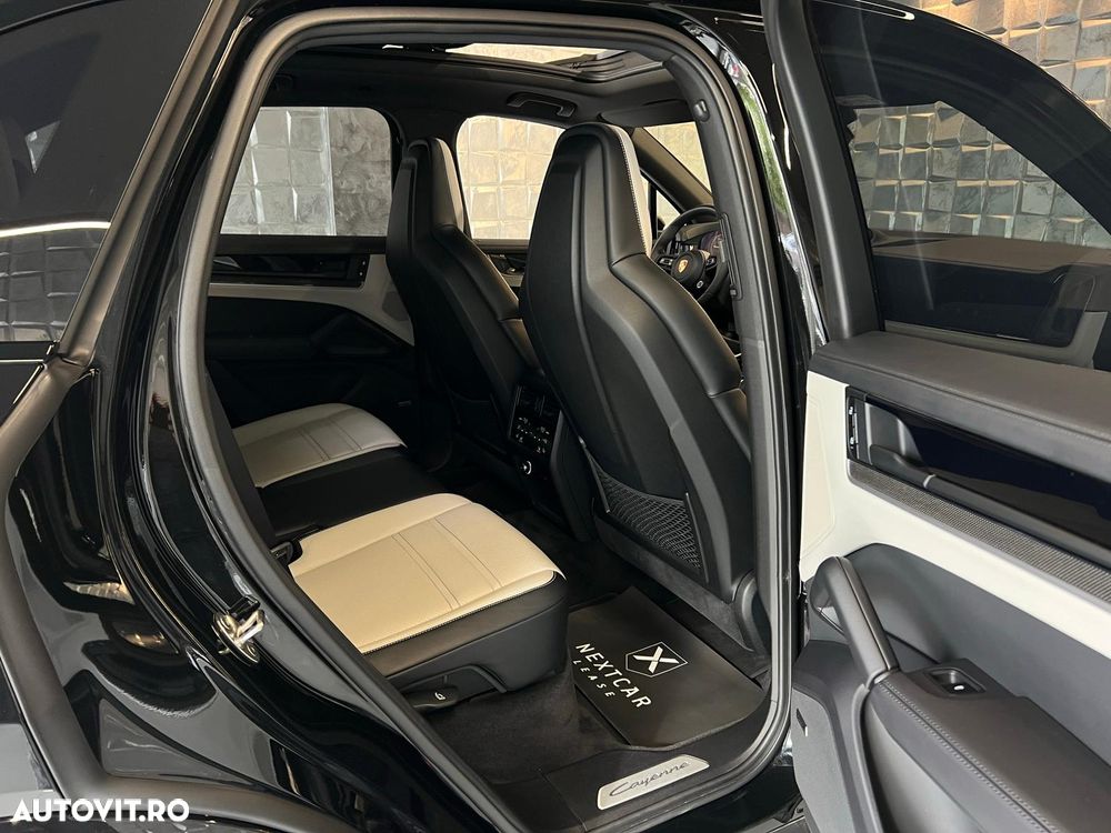 Porsche Cayenne Standard - 13