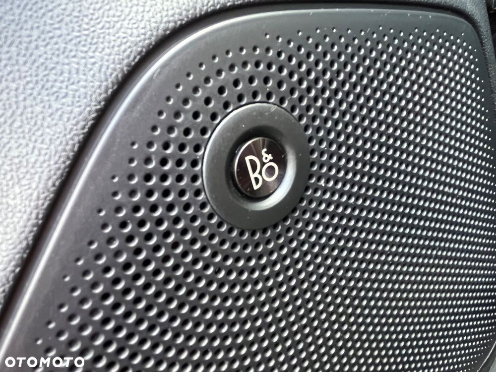 Ford Fiesta 1.5 TDCi S&S ST-LINE X - 24