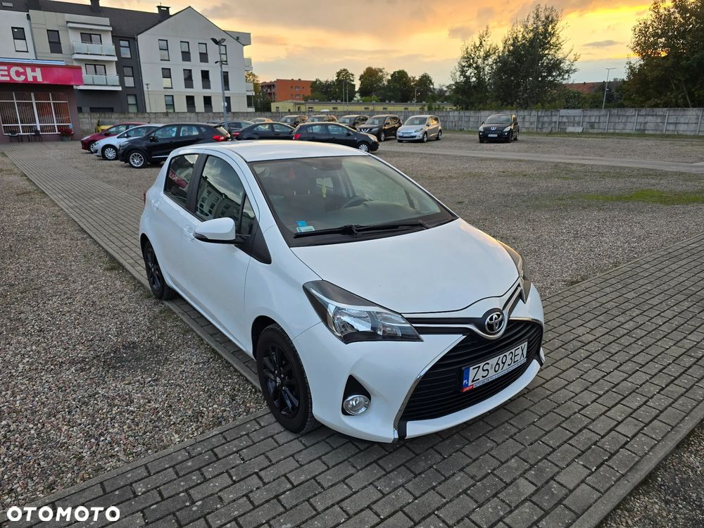 Toyota Yaris 1.33 Premium EU6 - 4