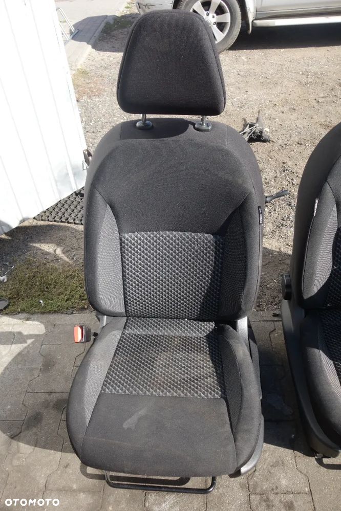 FOTEL LEWY PRAWY PRZÓD BOCZEK DRZWI NISSAN MICRA K14 - 2