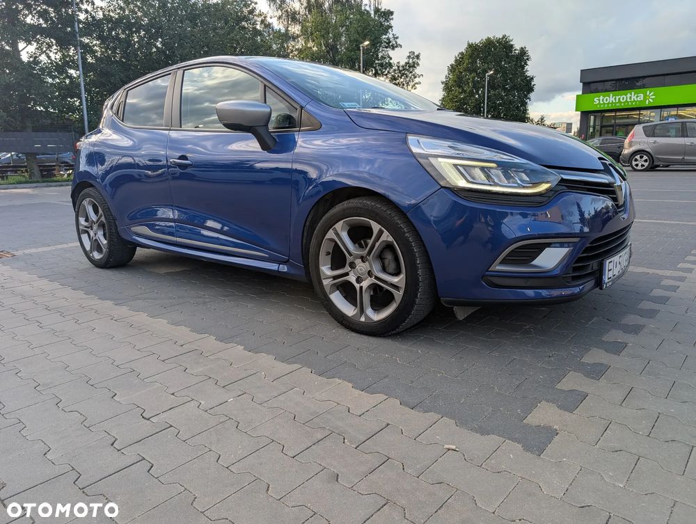 Renault Clio - 16