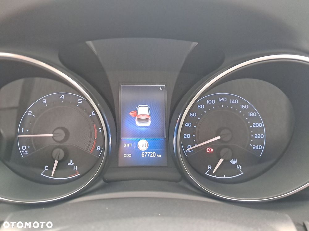 Toyota Auris - 21